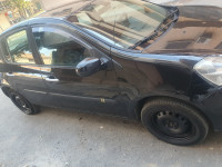 voitures-renault-clio-3-2009-blida-algerie