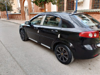 voitures-chevrolet-optra-5-portes-2006-tlemcen-algerie