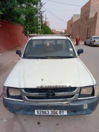 السيارات-النفعية-toyota-hilux-2004-أدرار-الجزائر