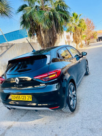 voitures-renault-clio-5-2023-rs-line-mohammadia-mascara-algerie