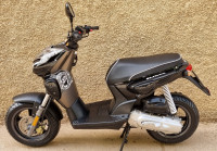 motos-scooters-stunt-yamaha-mbk-2011-chlef-algerie