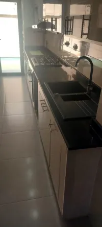 Lot de bais , fenêtres, portes , en aluminium 
