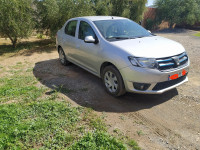 voitures-dacia-logan-2016-medea-algerie