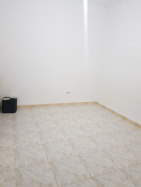 appartement-location-f4-oran-misseghine-algerie