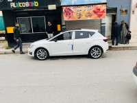 moyenne-berline-seat-leon-2013-el-eulma-setif-algerie