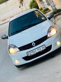 voitures-renault-compus-bye-2012-guelma-algerie