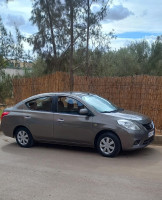 voitures-nissan-sunny-2013-ouled-el-djemaa-relizane-algerie