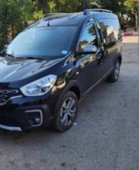 voitures-renault-kangoo-2024-oran-algerie