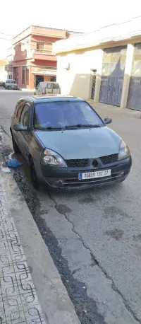 Renault Clio 2 2002 Initiale