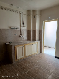 appartement-vente-f3-alger-dar-el-beida-algerie