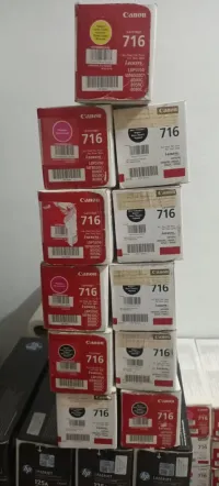 TONER CANON ORIGINAL 716 COULEUR NOIR ,ROUGE ET JAUNE