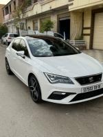 moyenne-berline-seat-leon-2019-fr-barika-batna-algerie