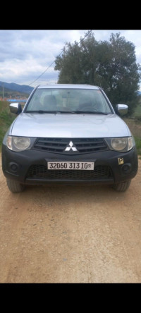 voitures-mitsubishi-l200-2013-bouira-algerie