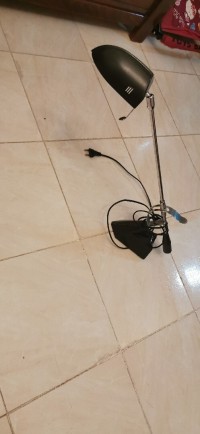 لوازم-المكتب-lampe-pour-bureau-عين-النعجة-الجزائر