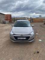 moyenne-berline-hyundai-i20-2018-prestige-bouira-algerie