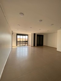 شقة-كراء-طابق-فيلا-3-غرف-الجزائر-القبة