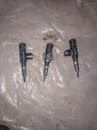 VEND UN ENSSEMBLE DE PIECES MOTEUR JETTA 2008 ET GOLF 5