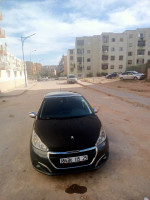 voitures-peugeot-208-2015-allure-facelift-constantine-algerie