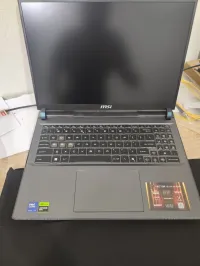 MSI Vector 16 HX AI 16" 