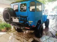 Toyota Land Cruiser 1975 Court