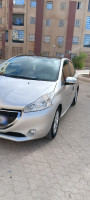 voitures-peugeot-208-2013-allure-ksar-boukhari-medea-algerie