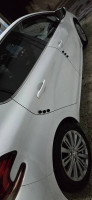 voitures-peugeot-208-2015-allure-facelift-constantine-algerie