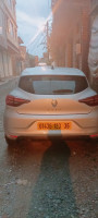 voitures-renault-clio-2023-int-reghaia-alger-algerie