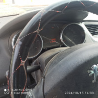 voitures-peugeot-5008-2013-access-laghouat-algerie