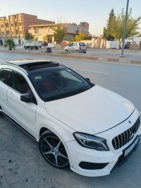 سيارات-mercedes-gla-2016-باتنة-الجزائر