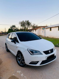 voitures-seat-ibiza-2015-black-line-tipaza-algerie