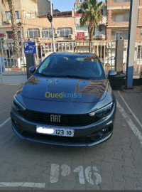 voitures-fiat-tipo-2023-city-plus-bouira-algerie