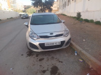 voitures-kia-rio-5-portes-2012-ain-benian-alger-algerie