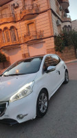 voitures-peugeot-208-2014-bordj-bou-arreridj-algerie