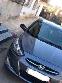 voitures-hyundai-accent-rb-4-portes-2017-tissemsilt-algerie