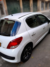 voitures-peugeot-207-plus-2013-setif-algerie