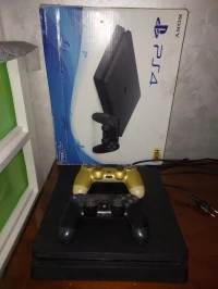 Ps 4 slim