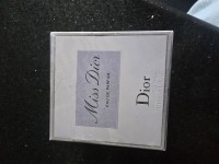 عطور-و-مزيلات-عرق-نسائية-parfums-femme-الشلف-الجزائر