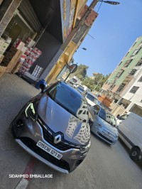 سيارات-renault-captur-2023-evolution-شراقة-الجزائر