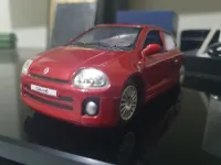Miniature clio 2 v6