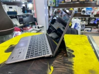 Laptop Asus mini Tactile atom
