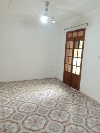 شقة-كراء-4-غرف-الجزائر-دار-البيضاء
