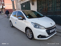 voitures-peugeot-208-2015-allure-facelift-el-khroub-constantine-algerie