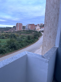 appartement-vente-f3-tizi-ouzou-azeffoun-algerie