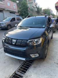 voitures-dacia-sandero-2019-stepway-restylee-constantine-algerie