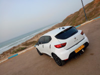 voitures-renault-clio-4-2015-limited-hadjadj-mostaganem-algerie