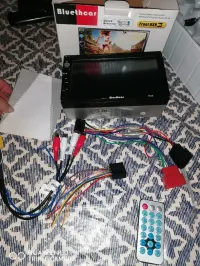 FM/AM COMPACT DISC PLAYER