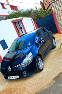 voitures-renault-clio-4-2013-tipaza-algerie