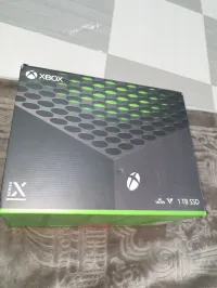 Lot Xbox series X avec xim apex et 2 casque +manette ps4 