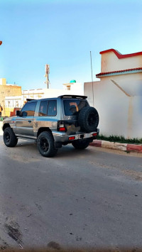 voitures-mitsubishi-pajero-court-1993-mostaganem-algerie