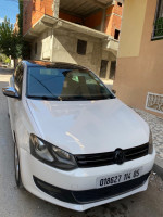 voitures-volkswagen-polo-2014-life-setif-algerie